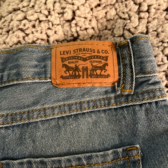 Levi's Denim Shorts with Colorful Stitching girls size 14 - Picture 2 of 4